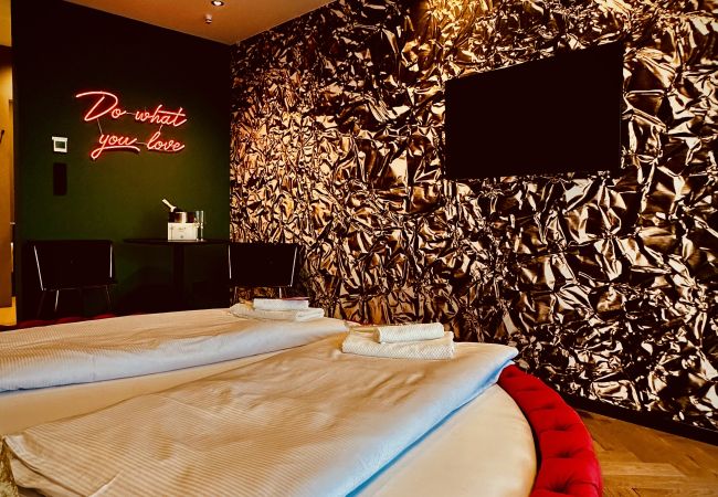 Apartment in Bad Aussee - Red Velvet Romantik Appartement - Bad Aussee City Apartment in Bad Aussee - Red Velvet Romantik Appartement - Bad Aussee City