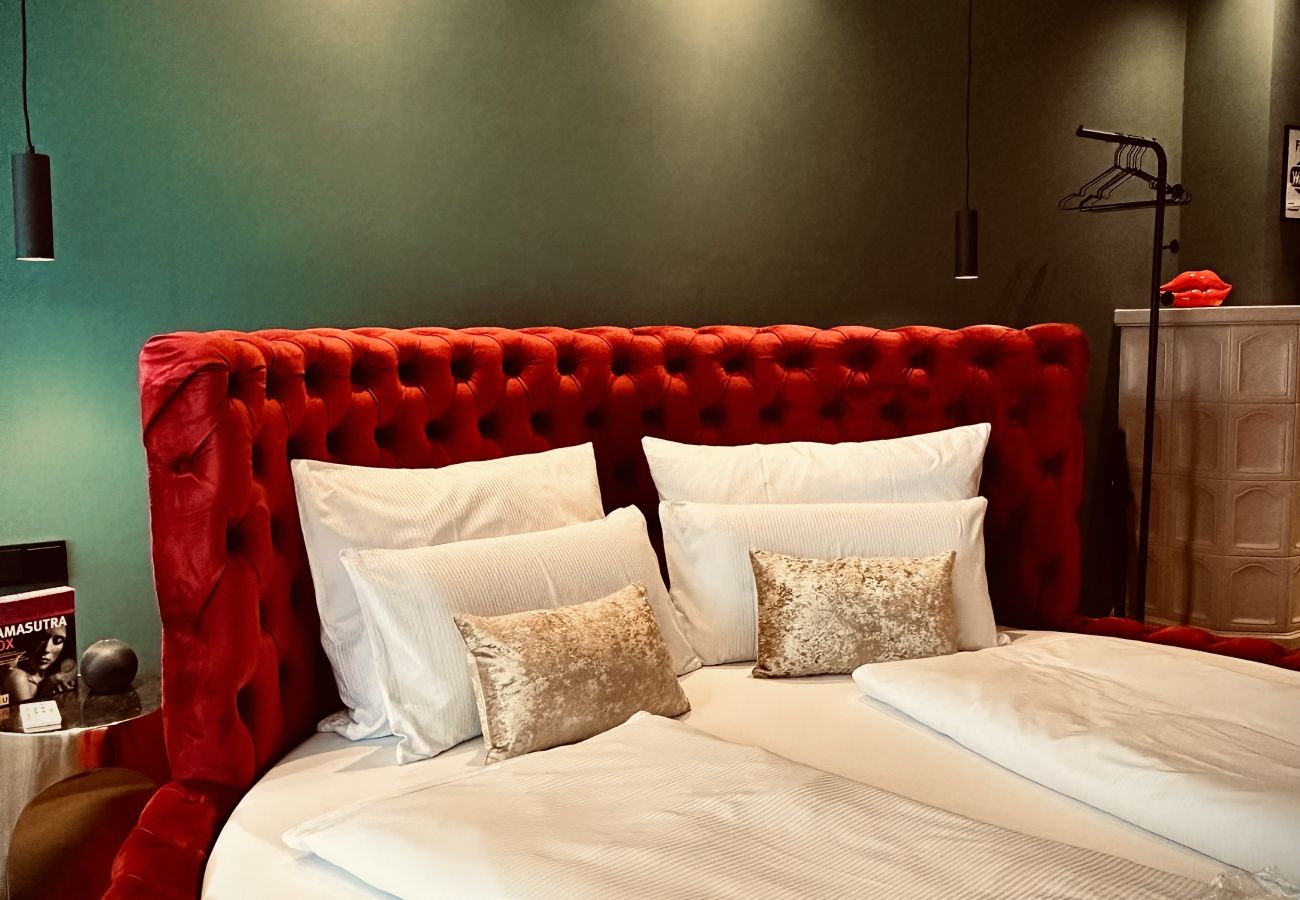 Apartment in Bad Aussee - Red Velvet Romantik Appartement - Bad Aussee City
