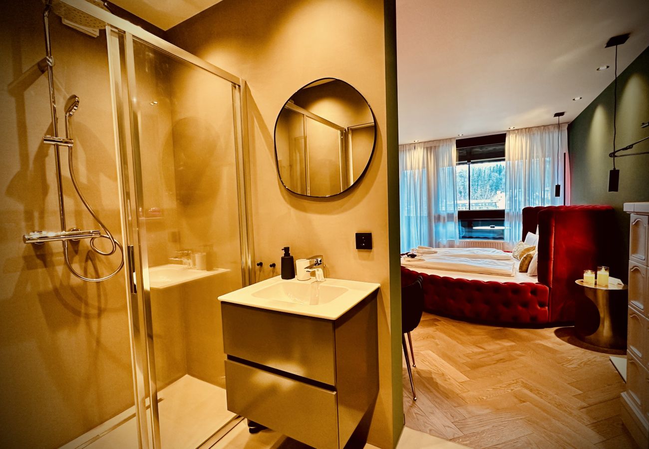 Apartment in Bad Aussee - Red Velvet Romantik Appartement - Bad Aussee City