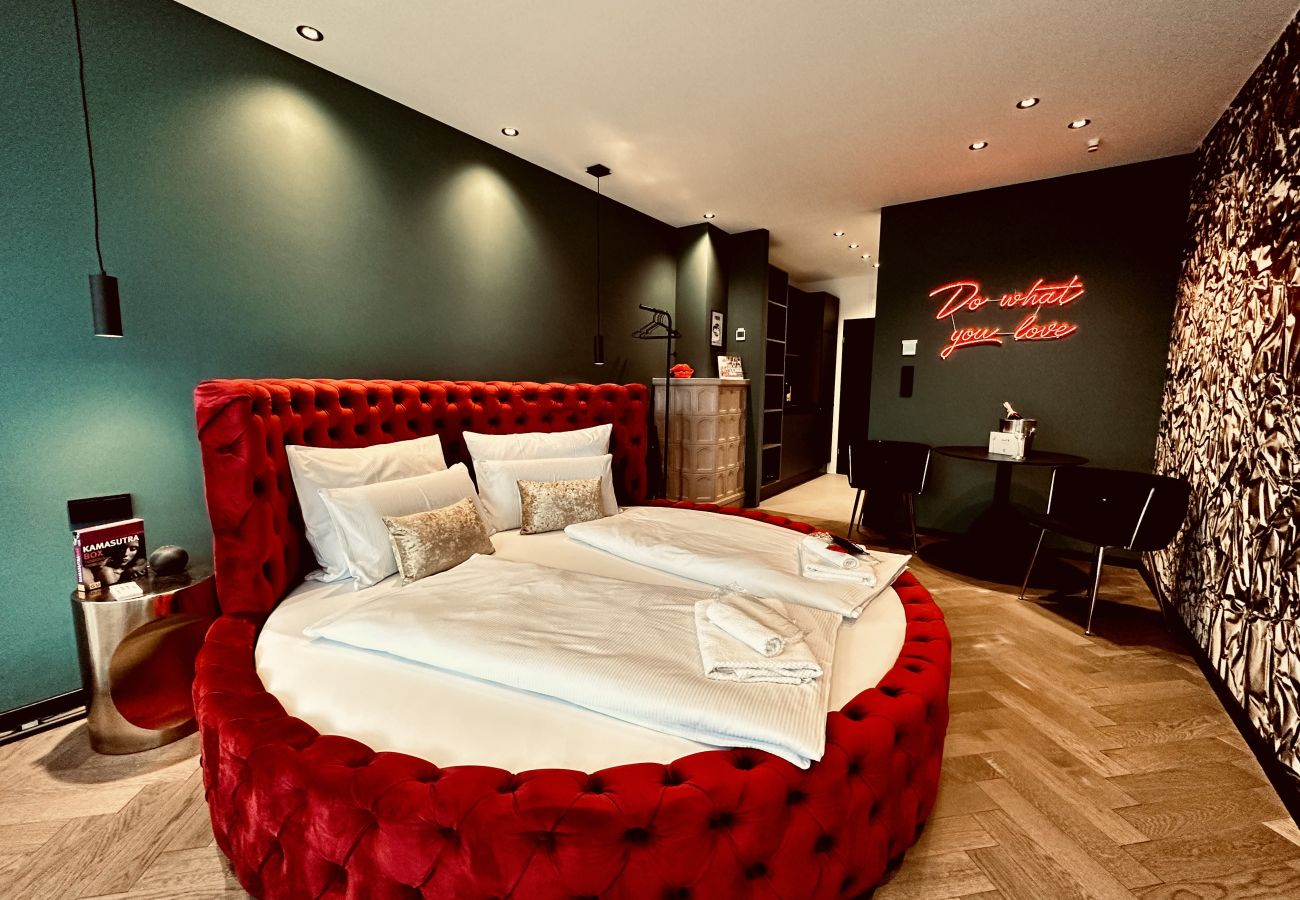 Apartment in Bad Aussee - Red Velvet Romantik Appartement - Bad Aussee City