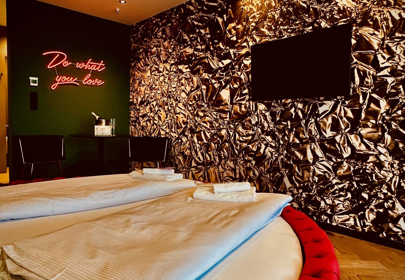 Apartment in Bad Aussee - Red Velvet Romantik Appartement - Bad Aussee City