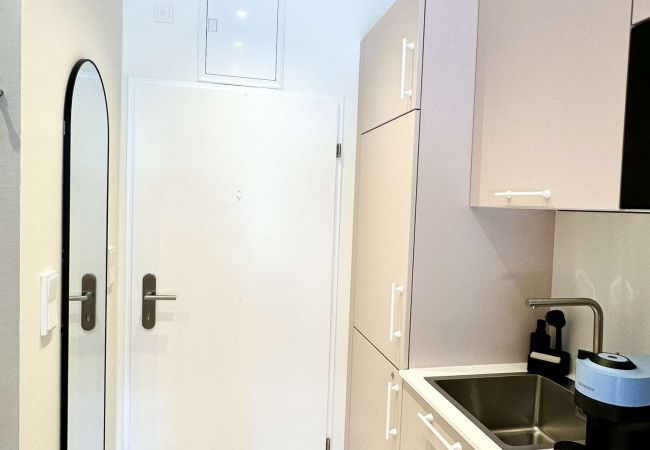 Ferienwohnung in Bad Aussee - Miami Vice Appartement mit Balkon Ferienwohnung in Bad Aussee - Miami Vice Appartement mit Balkon