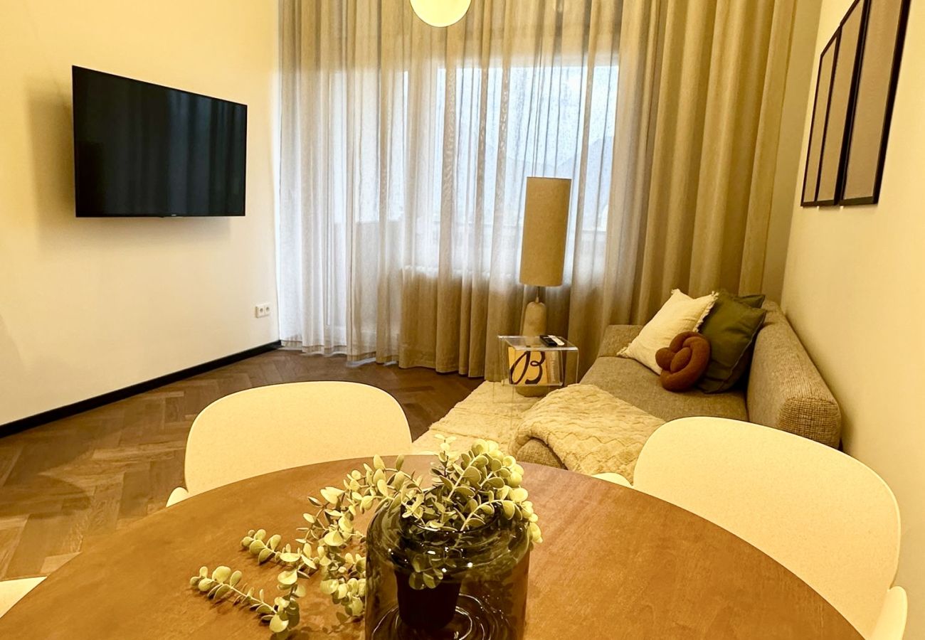 Ferienwohnung in Bad Mitterndorf - Das Alpenzeit Loft mit Grimmingblick